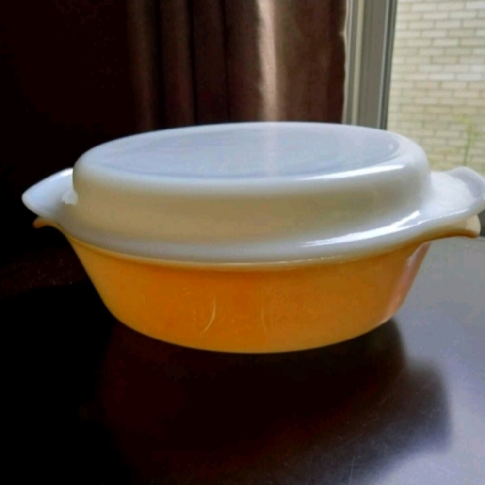 Anchor Hocking Fire King #433 Peach lusterware casserole dish